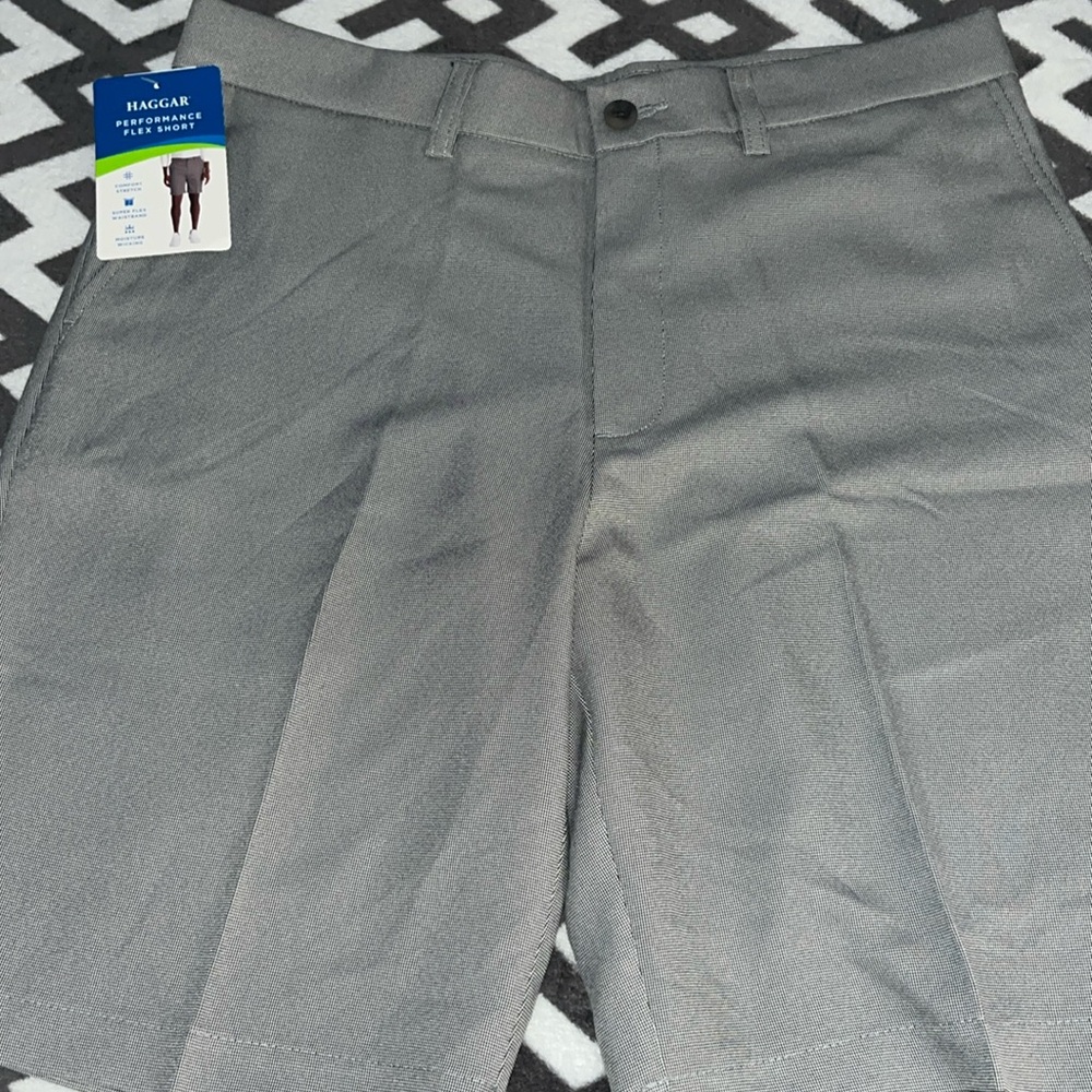 Haggar performance flex shorts men’s 34 waist. Stay fashionable and comfortable.